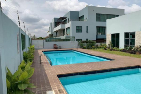 Luxury One Bed with pool, club house and gym - 19